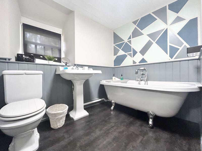 Oxwich Road, Colwyn Bay LL28 (4 Bed)