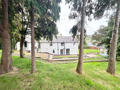 Oxwich Road, Colwyn Bay LL28 (4 Bed)
