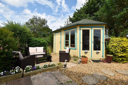 Bangor Road, Wrexham, LL13 0TW