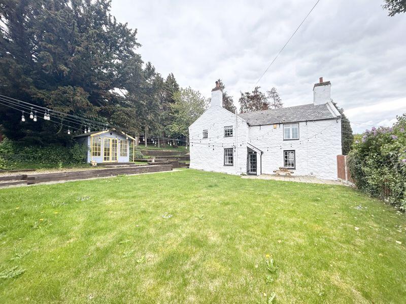 Oxwich Road, Colwyn Bay LL28 (4 Bed)