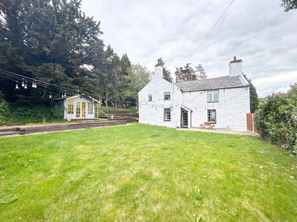 Oxwich Road, Colwyn Bay LL28 (4 Bed)