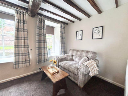 Oxwich Road, Colwyn Bay LL28 (4 Bed)