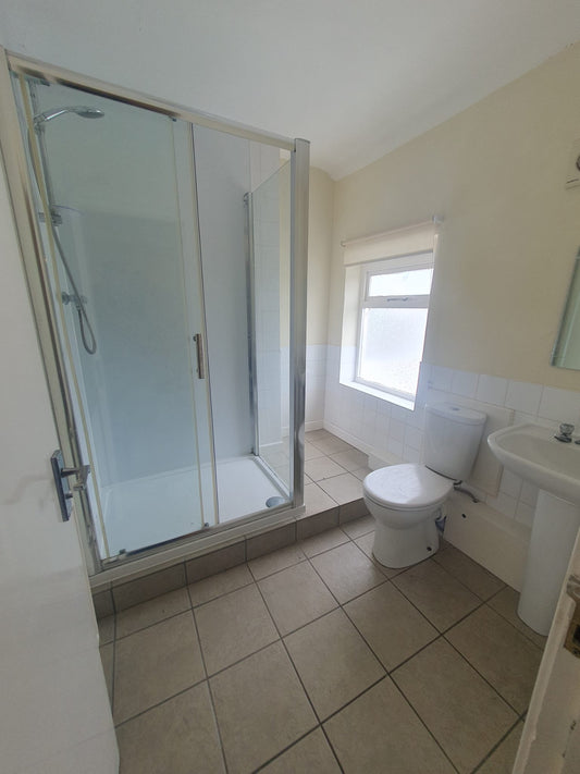 3-Bed Flat | Wrexham (Let Agreed)