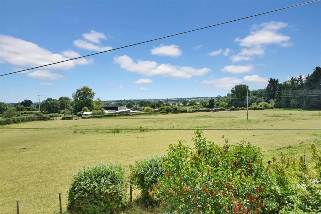 Bangor Road, Wrexham, LL13 0TW