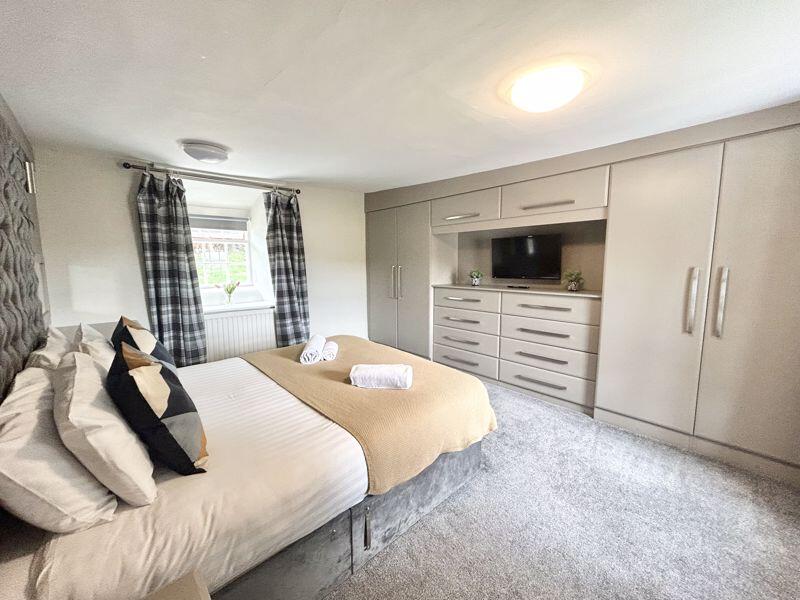 Oxwich Road, Colwyn Bay LL28 (4 Bed)