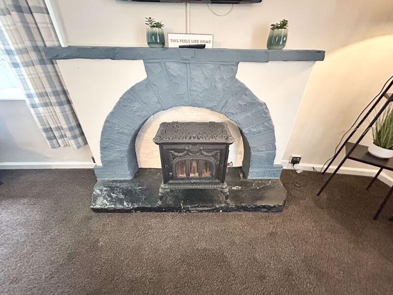 Oxwich Road, Colwyn Bay LL28 (4 Bed)