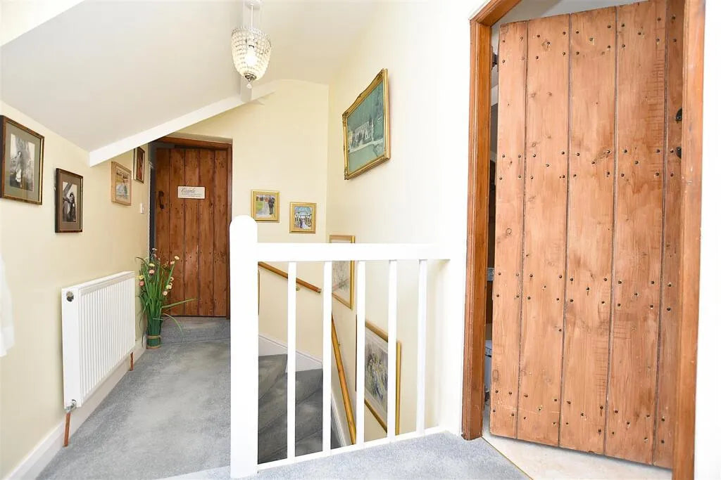 Bangor Road, Wrexham, LL13 0TW