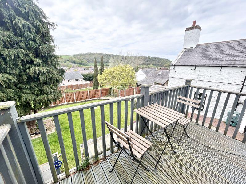 Oxwich Road, Colwyn Bay LL28 (4 Bed)
